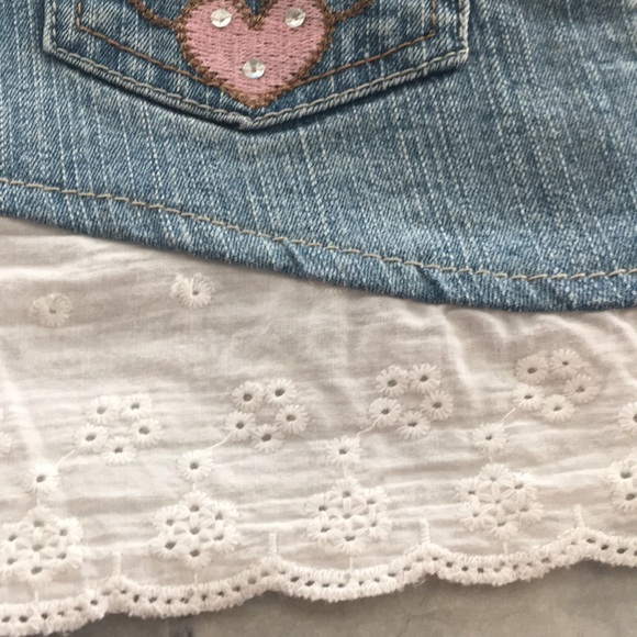 🆕Mudd Girls Size (4) Denim Skirt with Eyelet hem - Picture 5 of 7